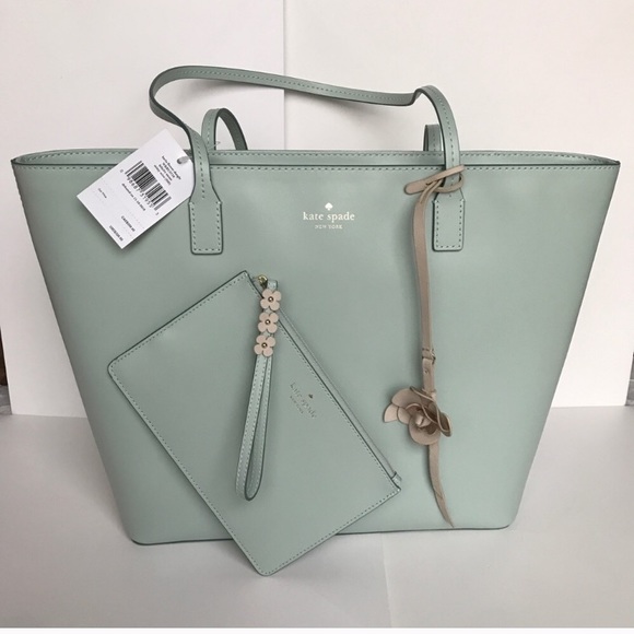 kate spade Handbags - 🌷kate spade tote set/shoulder bag & wristlet/LG